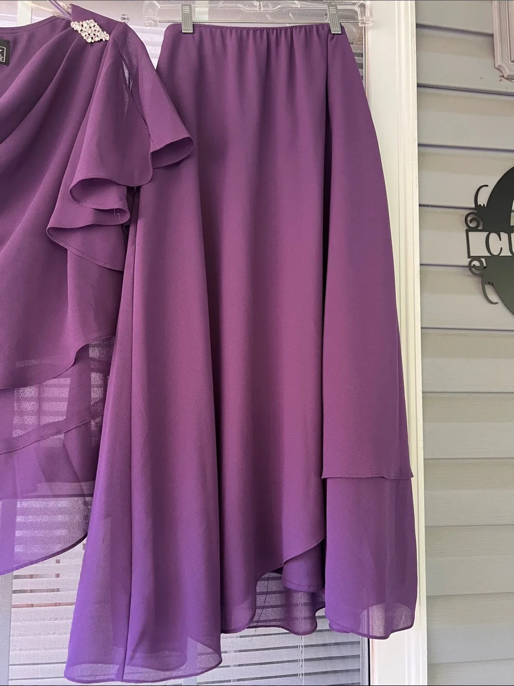 Alex Evenings flowing chiffon